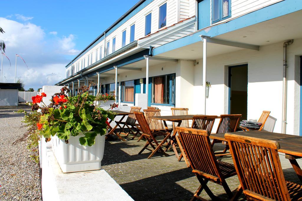 Medio Apartments Фредерисия Номер фото